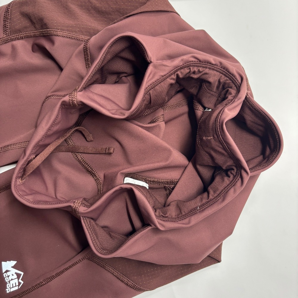 REI Swiftland Running Leggings Wmns M Burgundy Red Pocket Activewear Hiking Gorp - Picture 8 of 8